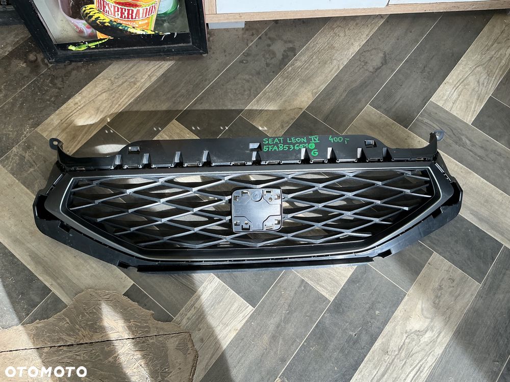 SEAT LEON IV 5FA GRILL ATRAPA - 1