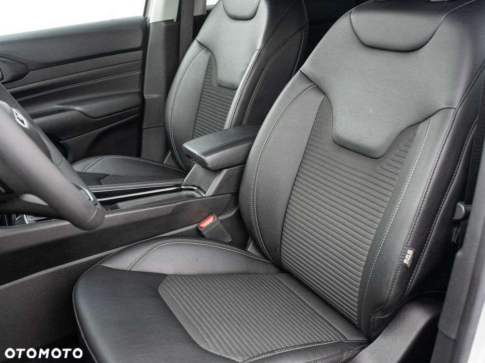 Jeep Compass - 12