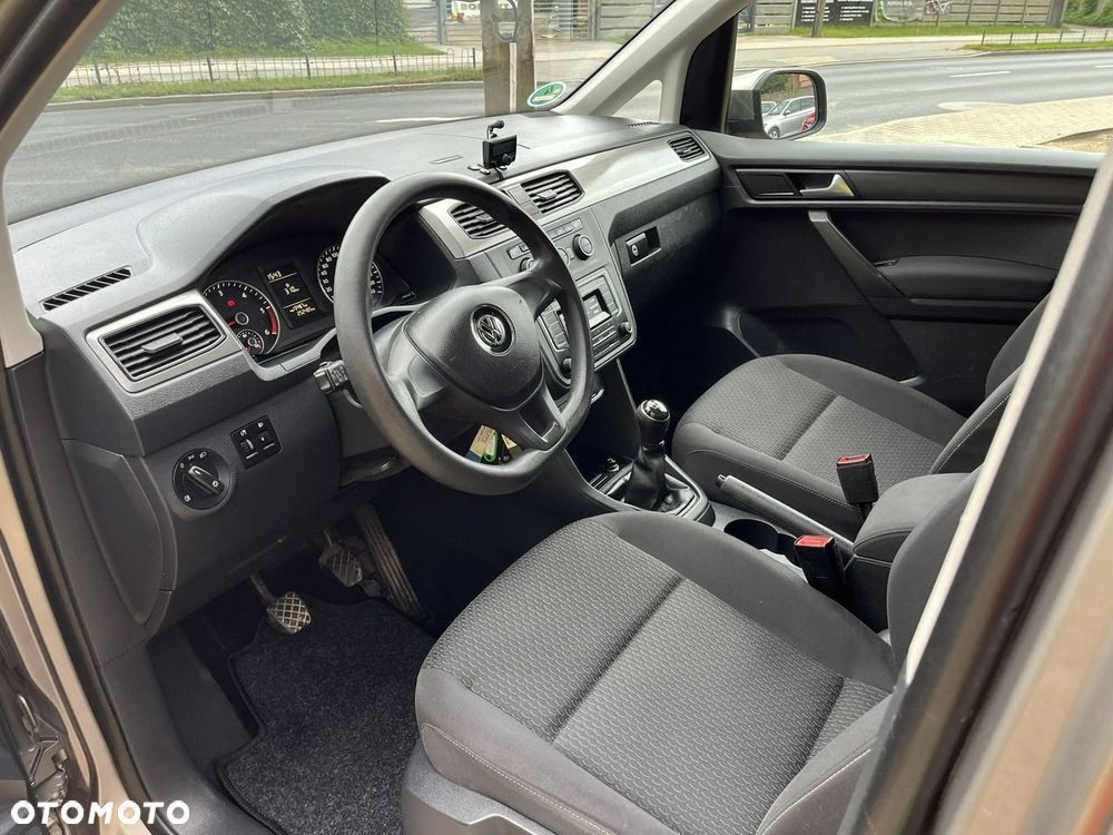Volkswagen Caddy - 10
