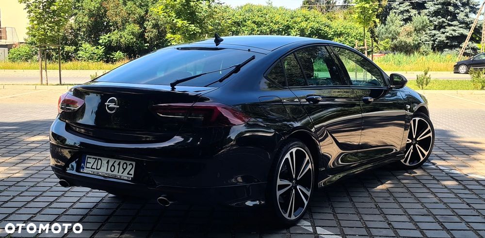 Opel Insignia 2.0 BiTurbo D 4x4 Automatik Ultimate Exclusive - 9