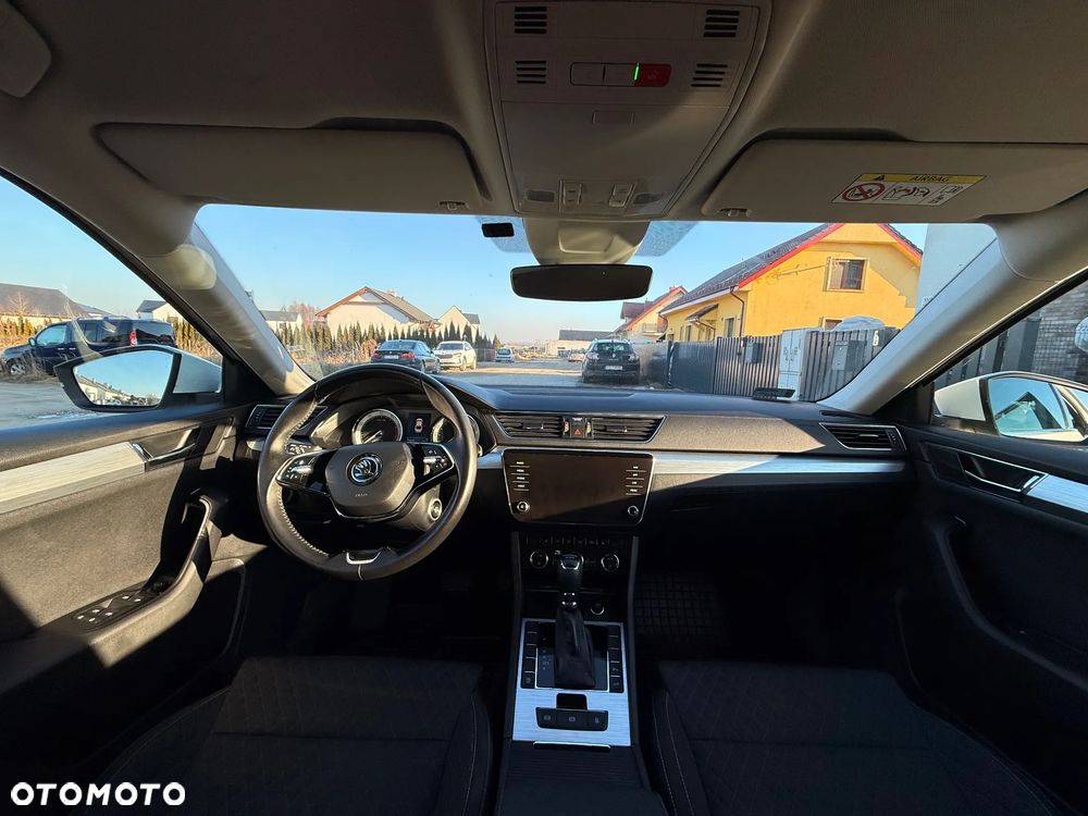 Skoda Superb 1.5 TSI Ambition DSG - 17