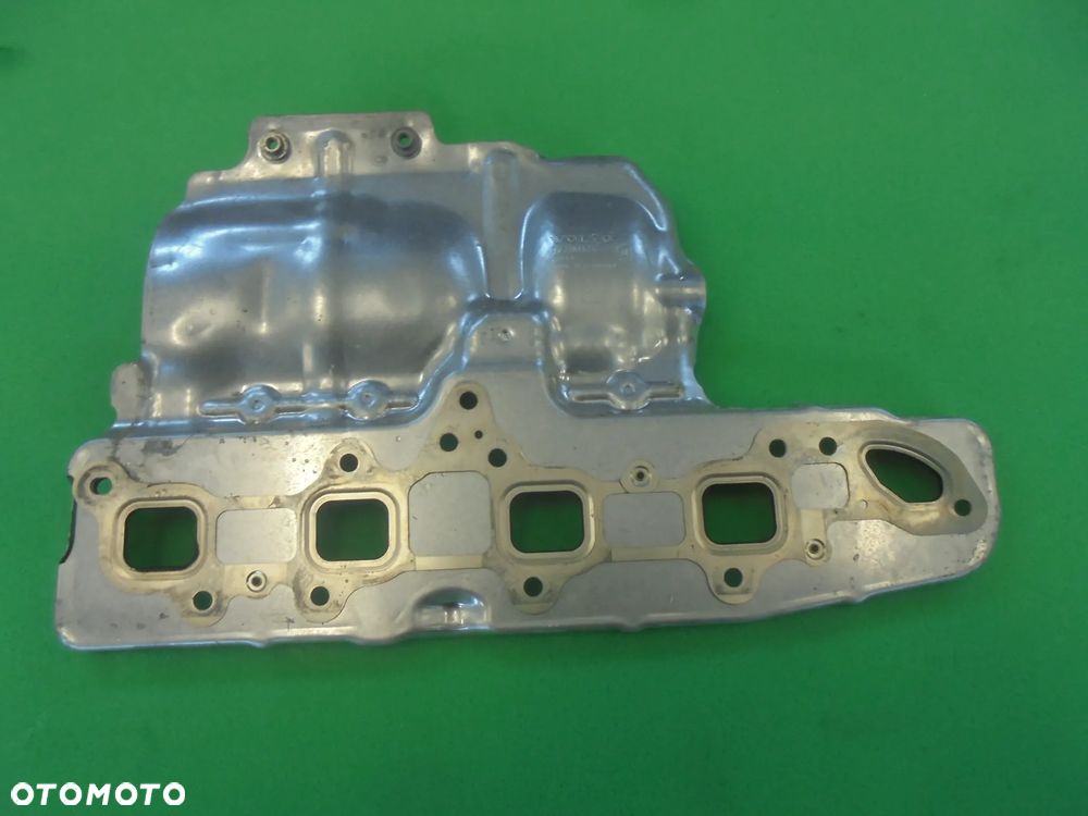 VOLVO XC60 II MILD HYBRID OSLONA TERMICZNA SILNIKA - 1