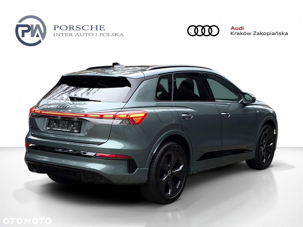 Audi Q4 e-tron - 8