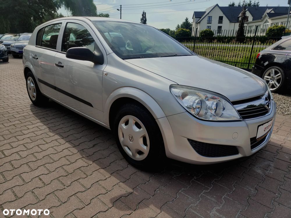 Opel Astra - 2