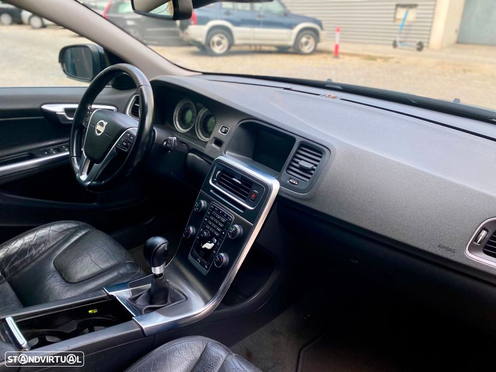 Volvo V60 1.6 D2 Drive Momentum Start/Stop - 16