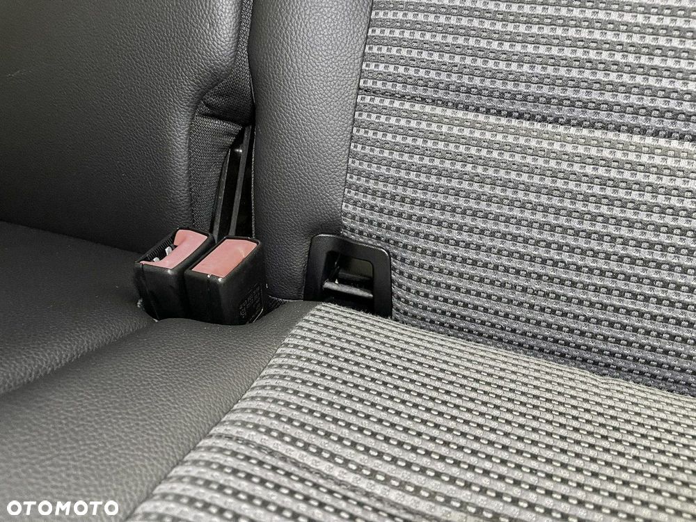 Mercedes-Benz Klasa A 170 BlueEFFICIENCY Avantgarde - 17