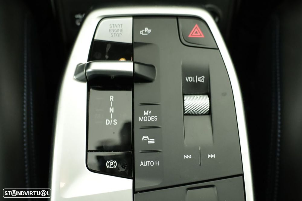 BMW X1 xDrive25e Pack Desportivo M - 13