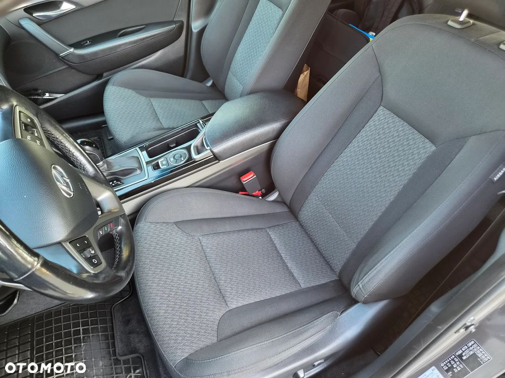 Hyundai i40 1.6 CRDi Business DCT - 9