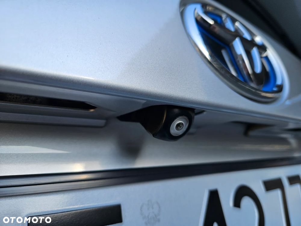Toyota Prius 1.8 Hybrid Premium - 11