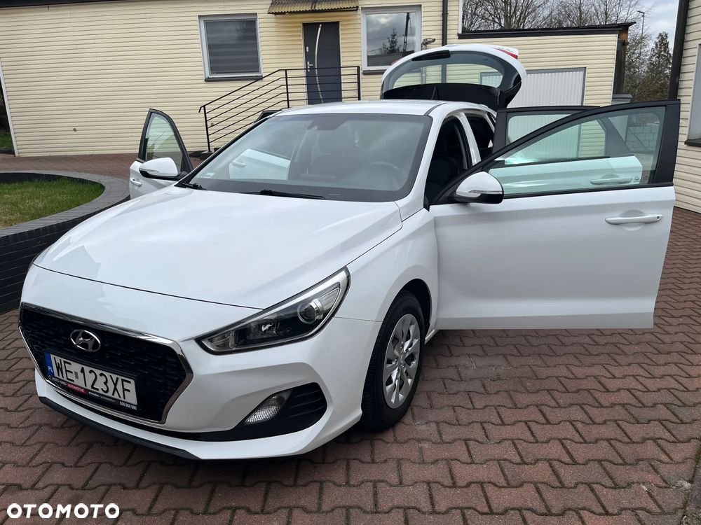 Hyundai i30 1.4 Classic + - 29