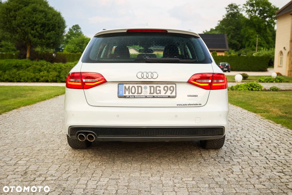 Audi A4 Avant 2.0 TDI DPF clean diesel quattro S tronic S line Sportpaket - 14