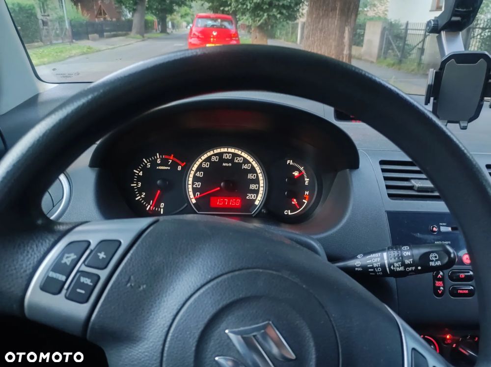 Suzuki Swift - 15