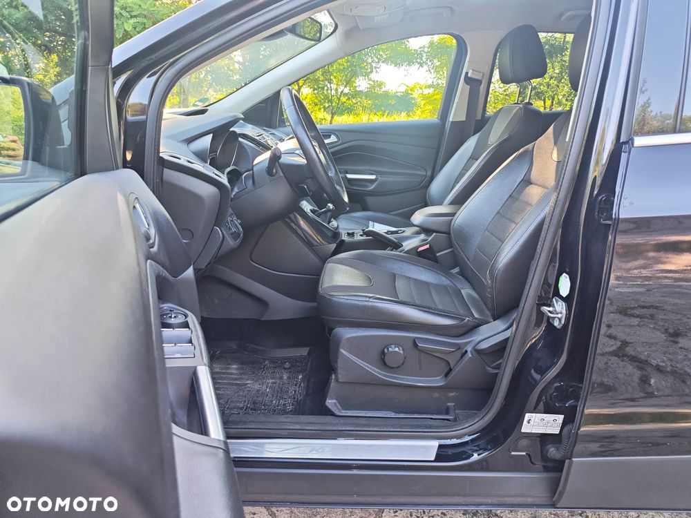 Ford Kuga 2.0 TDCi 4x4 Titanium - 21