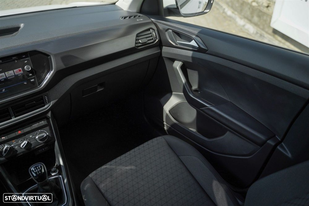 VW T-Cross 1.0 TSI BlackStyle - 26