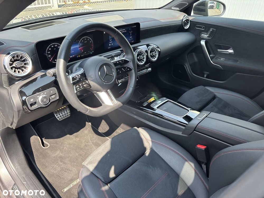 Mercedes-Benz CLA - 15
