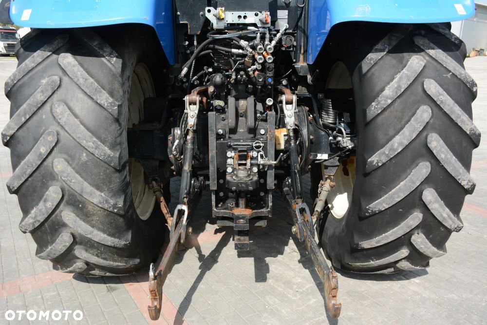 New Holland T7.210 / 2014 / 6960 mh / Klimatyzacja / Szybkozłącza / Bardzo dobry stan - 10