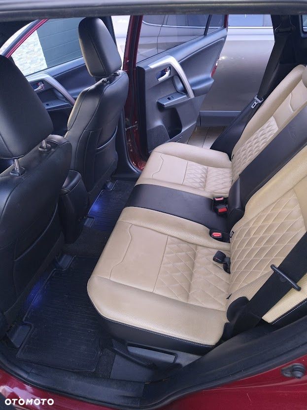 Toyota RAV4 Hybrid Selection 4x4 - 16