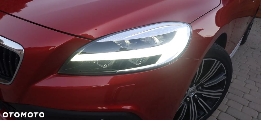 Volvo V40 2018