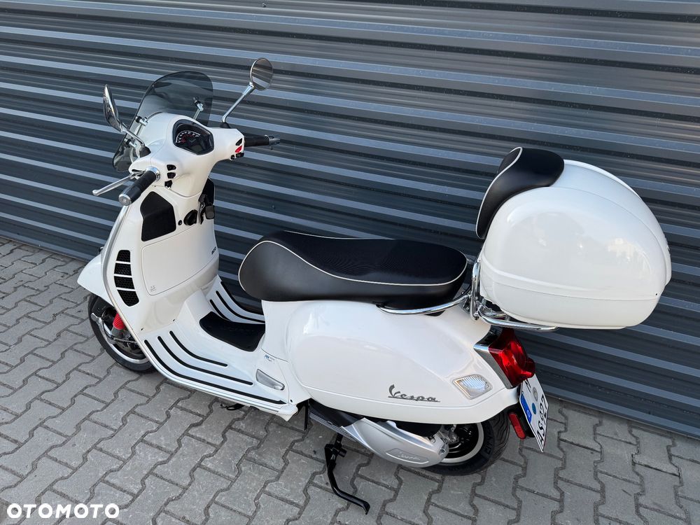 Piaggio Vespa - 4