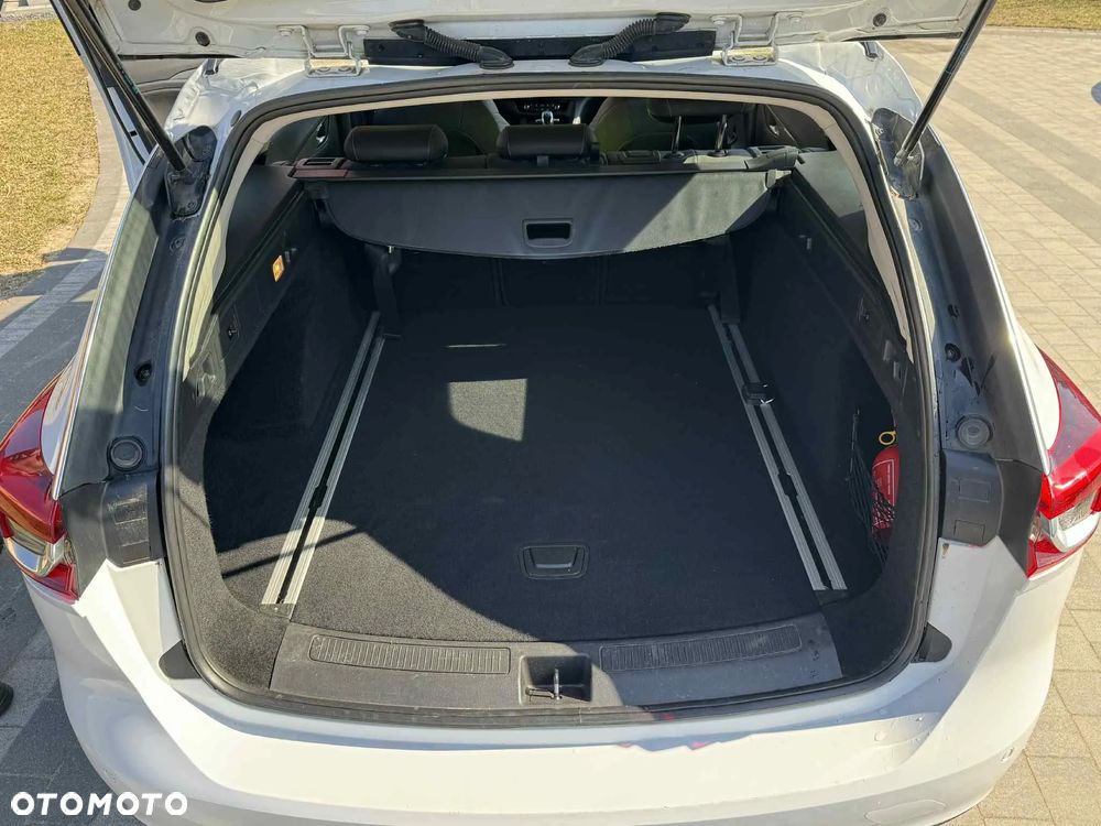 Opel Insignia - 8