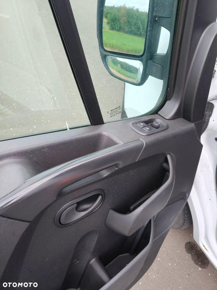 Renault Master - 16
