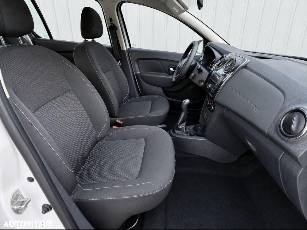 Dacia Sandero 0.9 TCe Laureate - 9