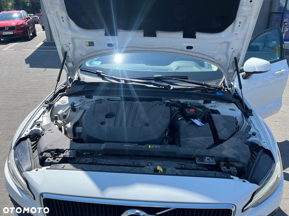 Volvo V60 B3 B Momentum Core - 26