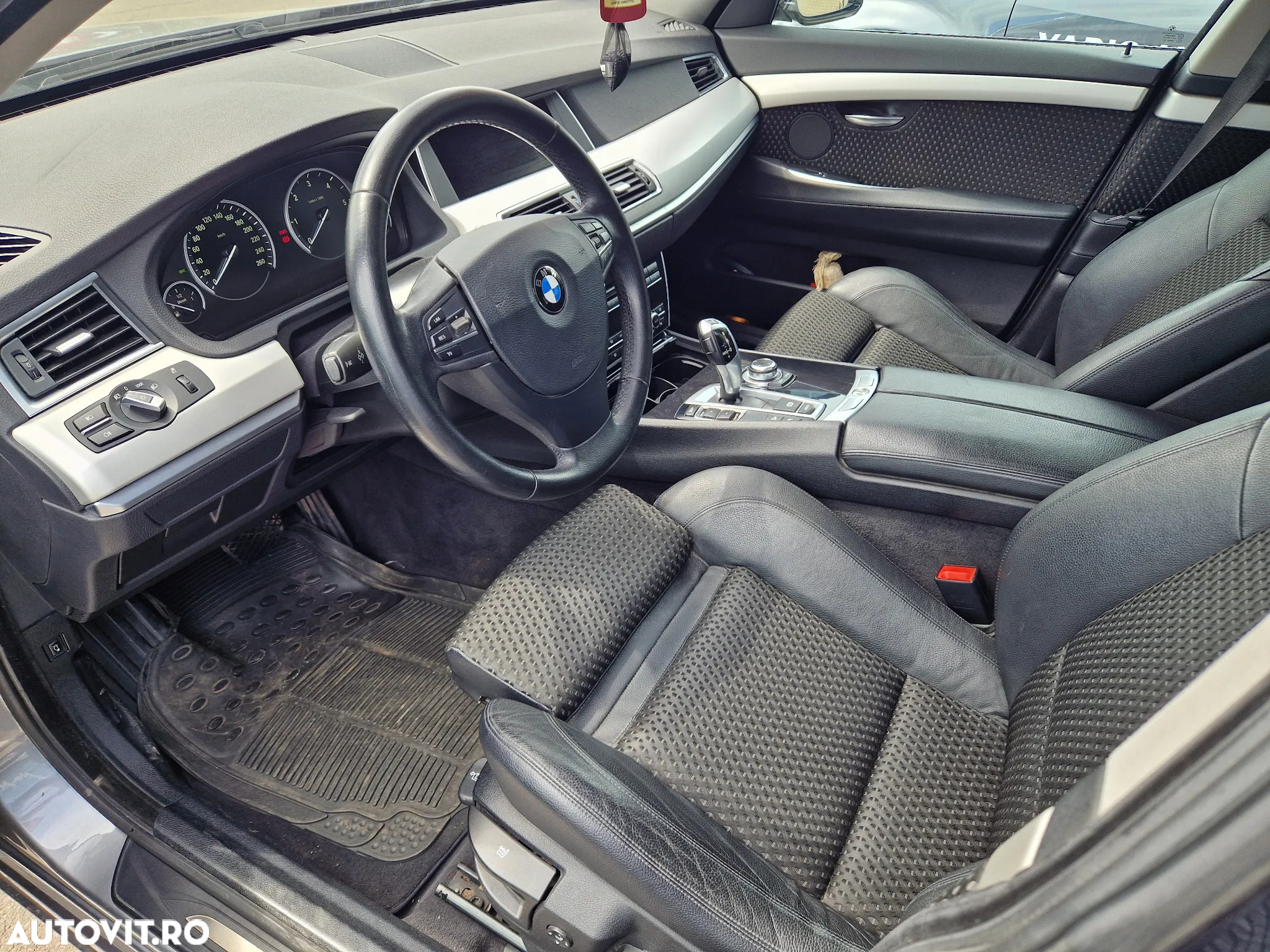 BMW Seria 5 530d Touring Aut. Luxury Line - 13