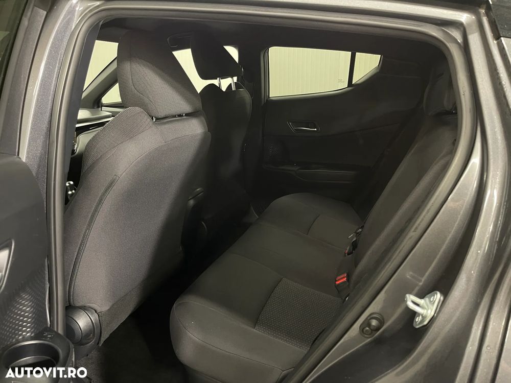 Toyota C-HR 1.8 HSD 4x2 CVT C-enter - 10