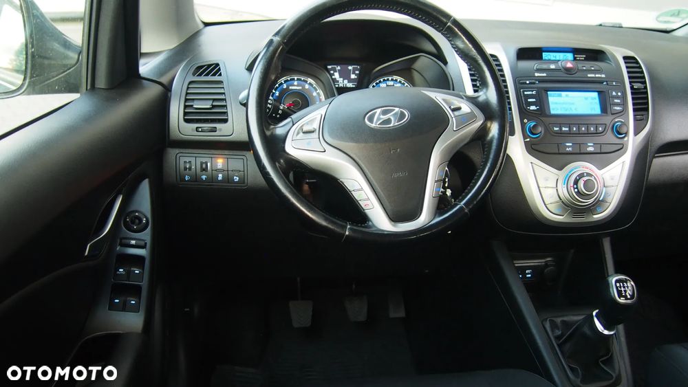 Kia Venga 1.4 CVVT Business Line - 16