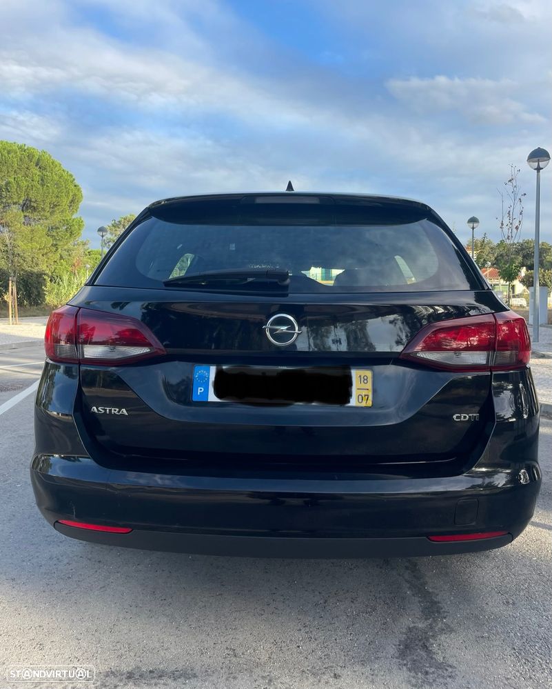 Opel Astra Sports Tourer - 15