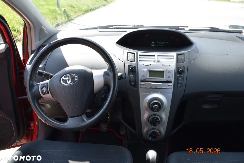 Toyota Yaris - 6