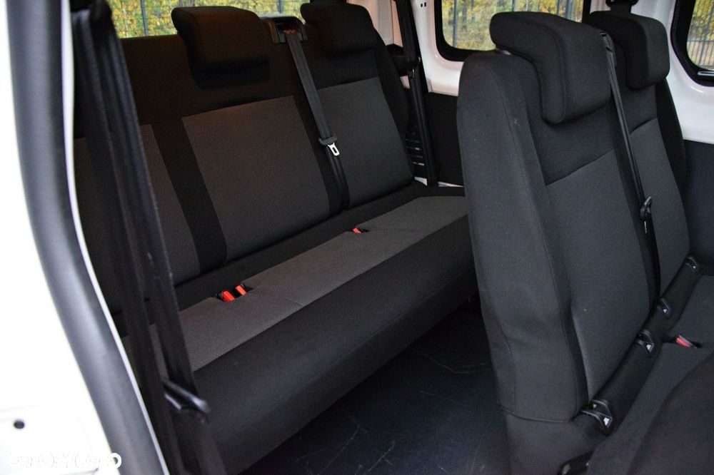 Opel Vivaro - 34