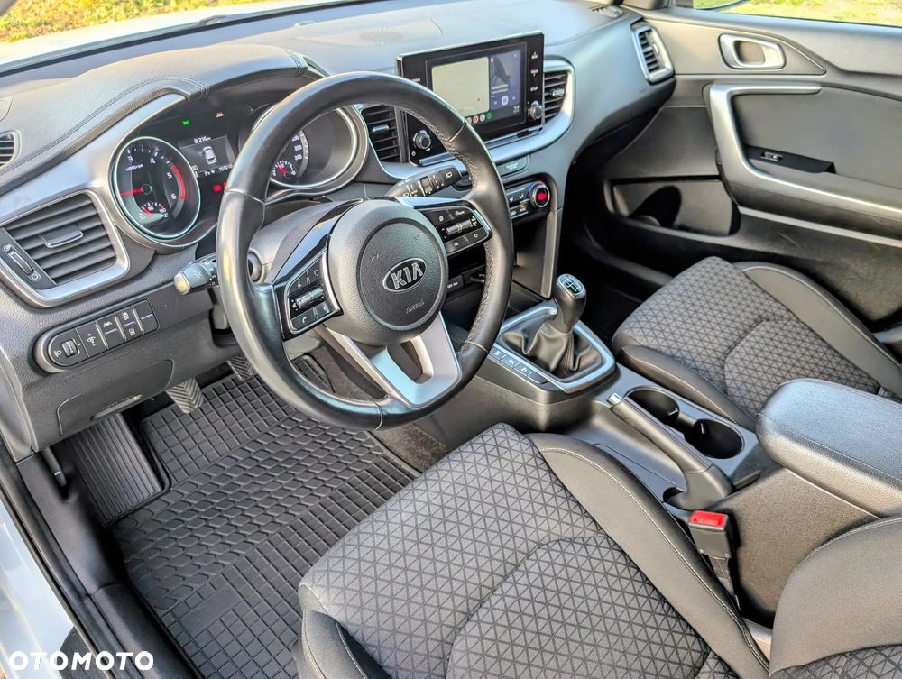 Kia Ceed 1.6 CRDi SCR L - 8