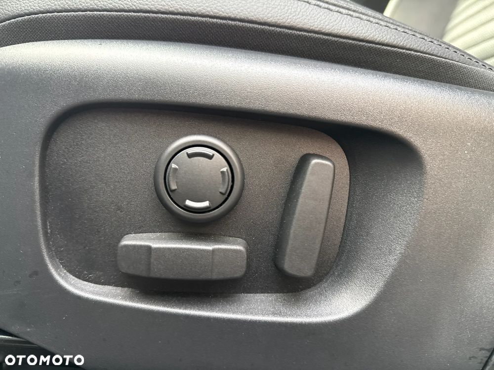 Land Rover Discovery Sport D200 Dynamic S - 18