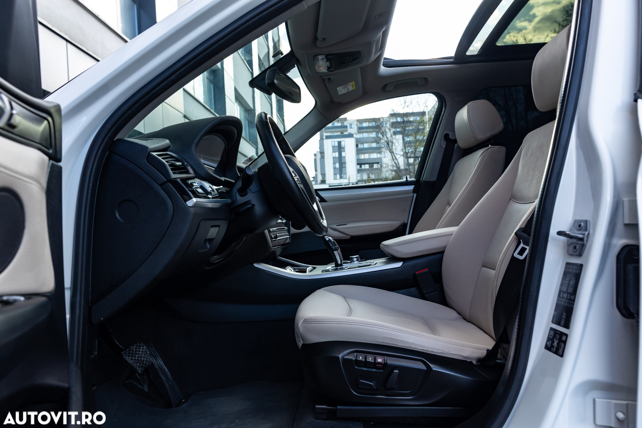 BMW X3 xDrive20d AT Luxury Line - 7