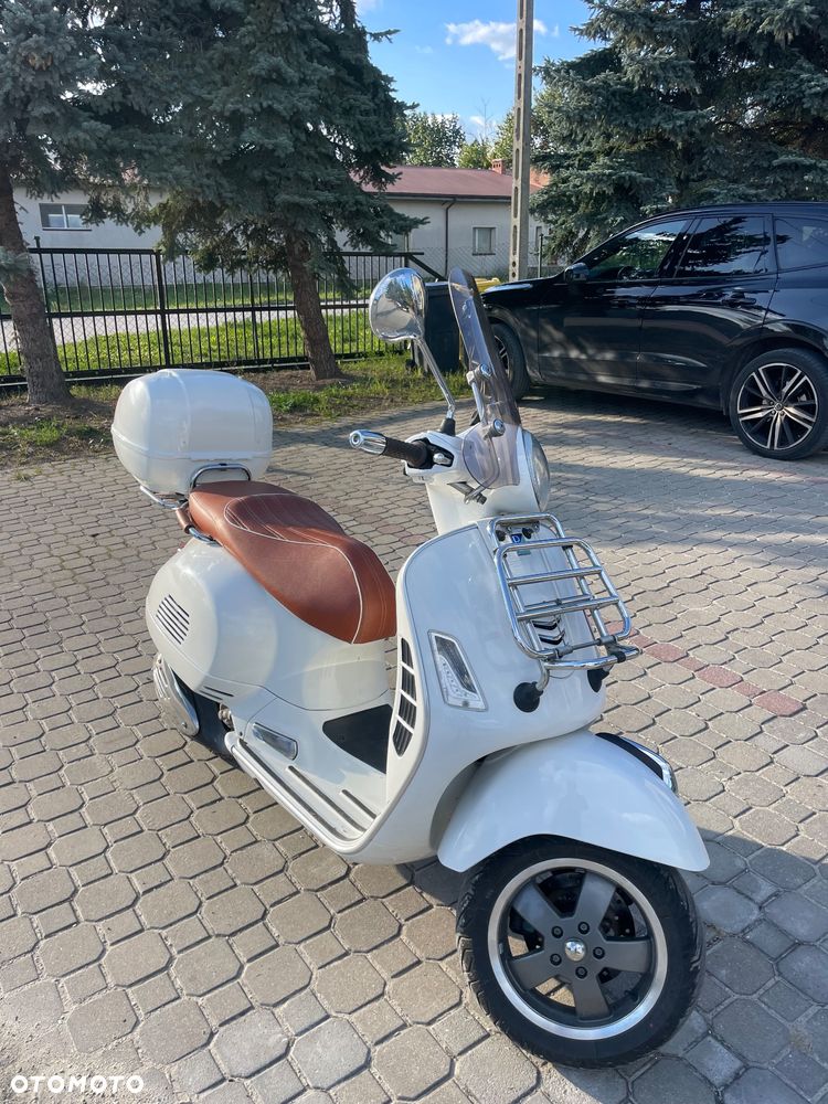 Piaggio Vespa - 2