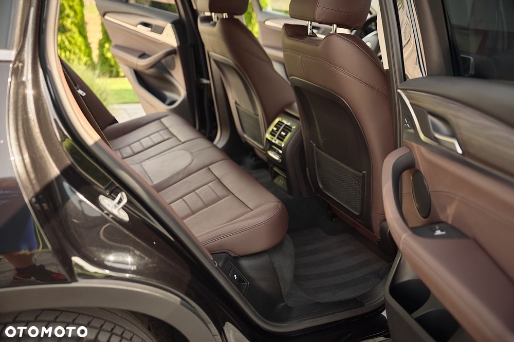 BMW X4 - 11