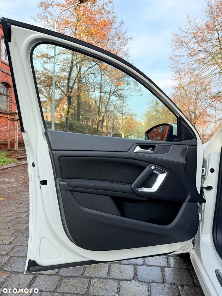 Peugeot 308 PureTech 110 Stop & Start Style - 26