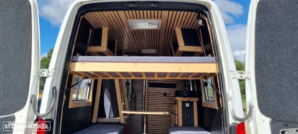 Mercedes-Benz Sprinter - 2