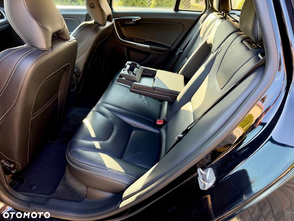 Volvo V60 D4 Business Edition - 11