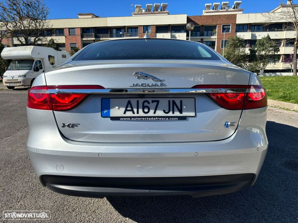 Jaguar XF 2.0 D Prestige Aut. - 10