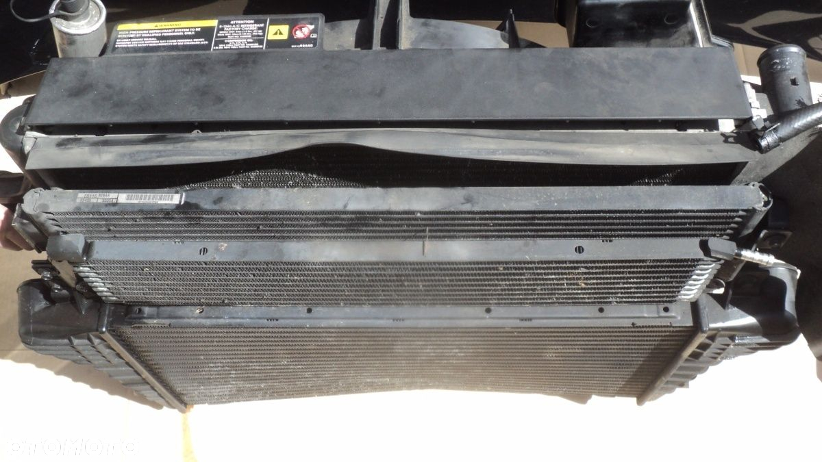 KOMPLET CHŁODNIC WENTYLATOR JEEP CHEROKEE 3.0 CRD - 5