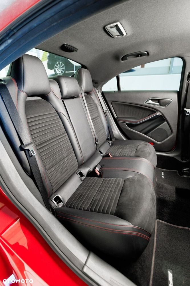 Mercedes-Benz CLA - 21