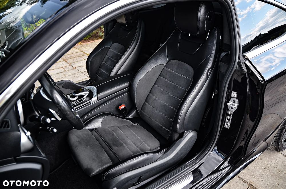 Mercedes-Benz Klasa C 180 7G-TRONIC AMG Line - 25