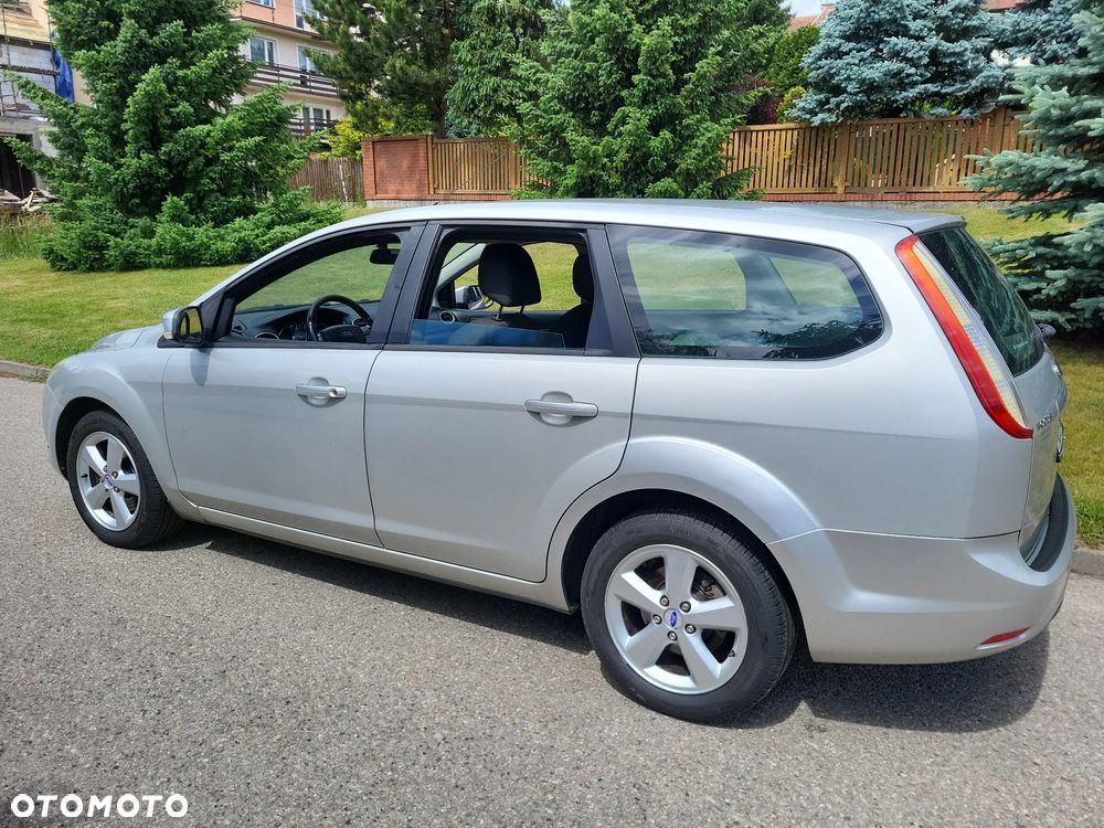 Ford Focus 2.0 16V Style+ - 9
