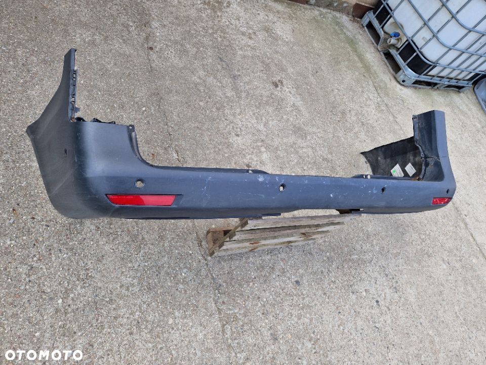 Mercedes Vito 447 14- zderzak tylny wzmocnienie odblask klapa - 2
