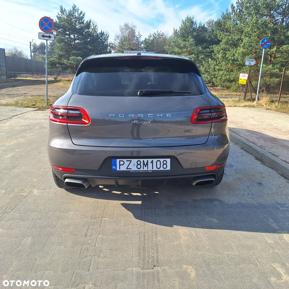 Porsche Macan Standard - 2