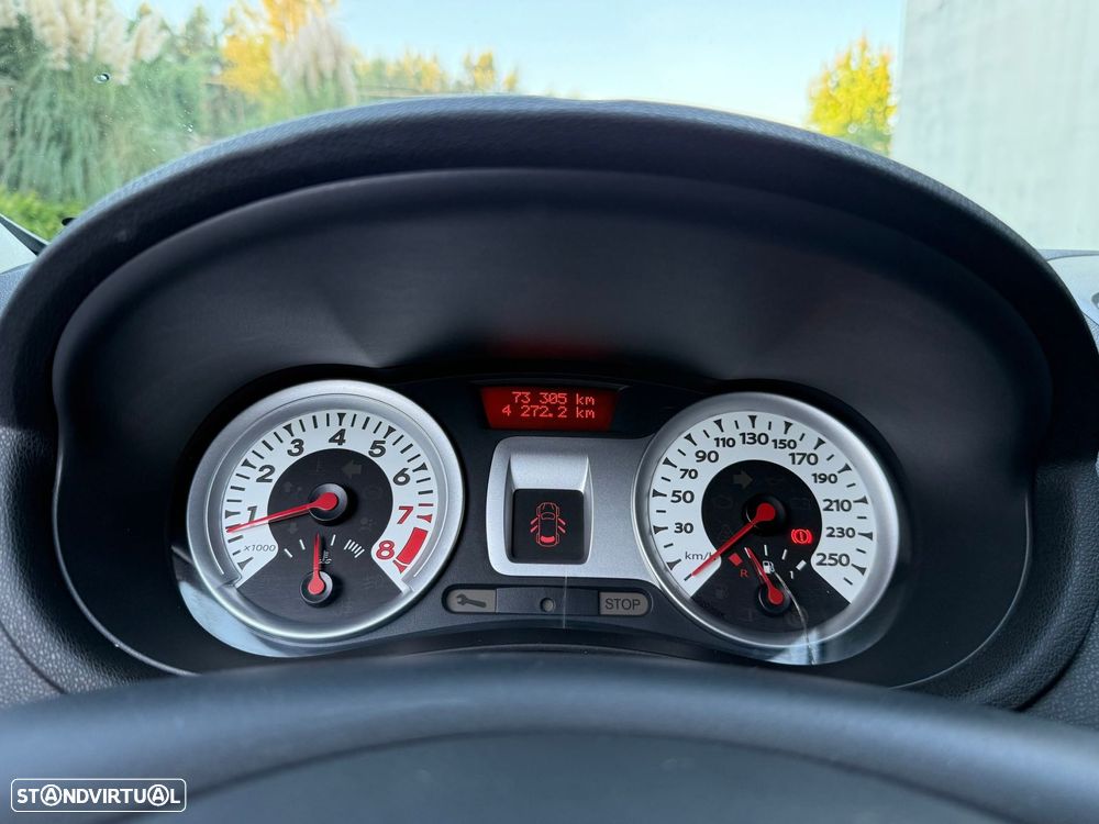 Renault Clio 1.6 16V 130 GT - 14