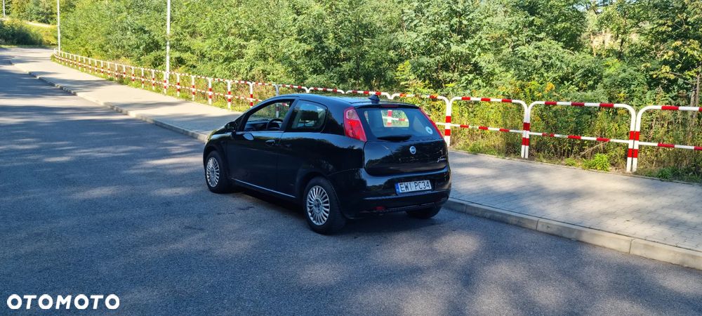Fiat Grande Punto 1.4 8V Energy - 4